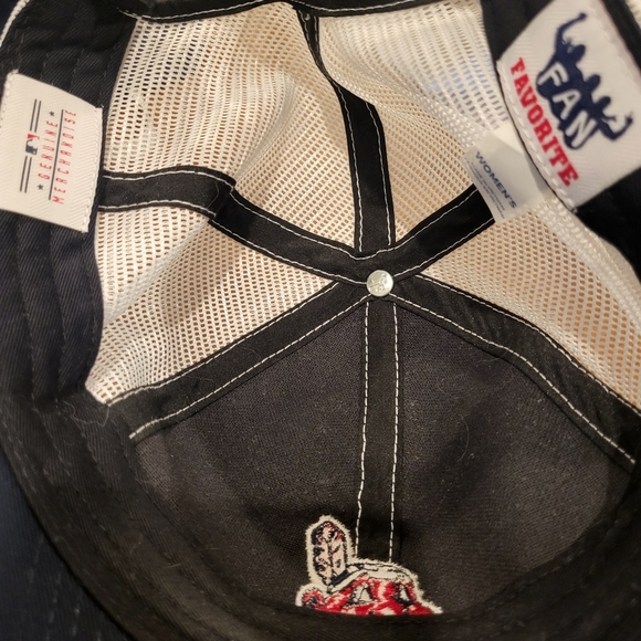 Cleveland Indians Wahoo Womens Hat - Picture 6 of 8